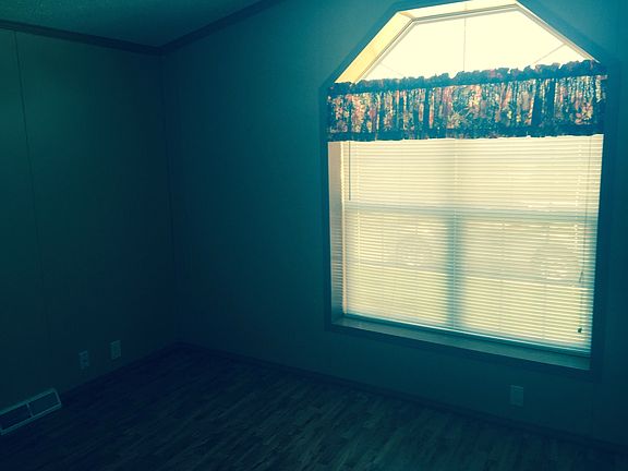4th image of 5257 Heath Ave