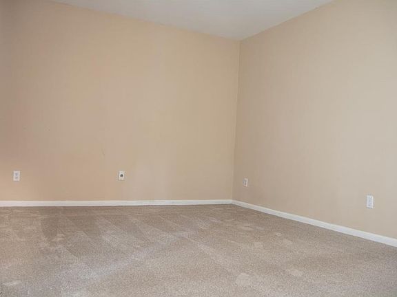 5th image of 6320 Greenwood Pkwy APT 106