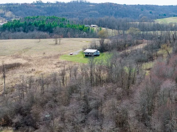 Murray Rd, Hopedale, OH 43976