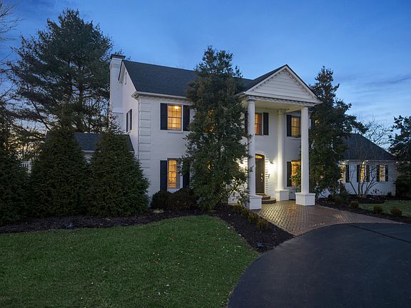 3rd image of 101 Katelyn Ln