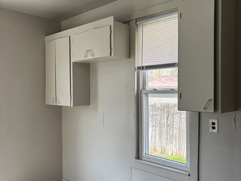 803 Garfield Ave SW — Photo 4