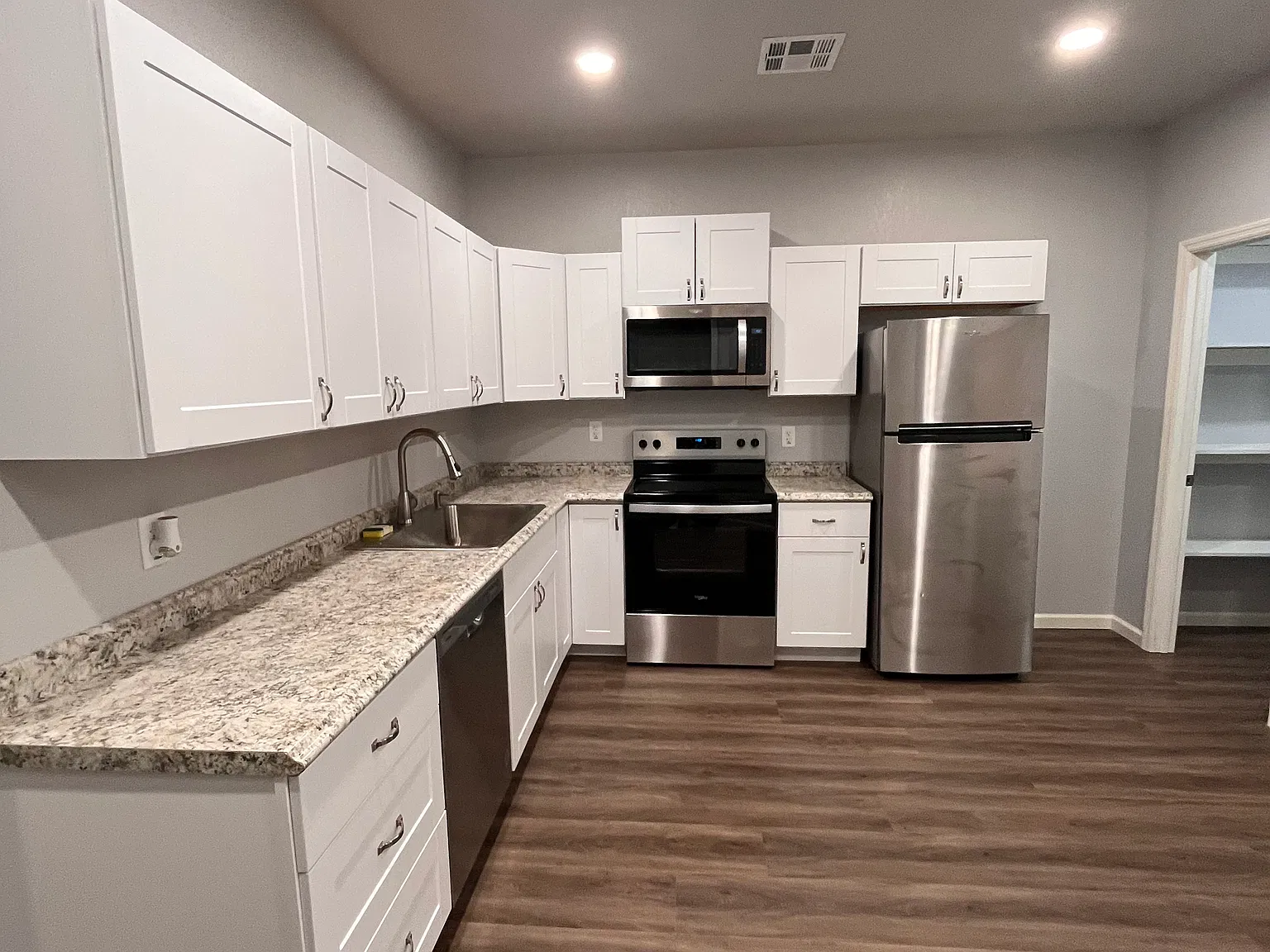 713 W Adobe Dam Dr — Photo 2