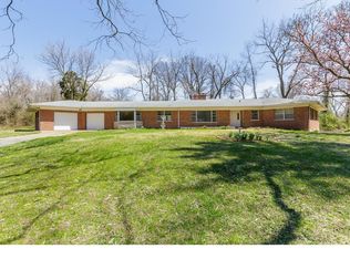 1231 Stein Rd, Saint Louis, MO 63135