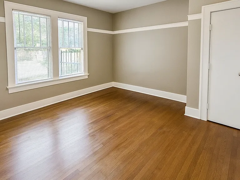 1115 W 22nd St #1/2 — Photo 13