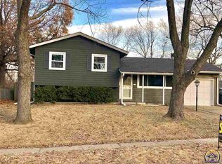 2832 SW Sunset Rd, Topeka, KS 66614