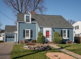 46 Crosshill Rd, West Hartford, CT 06107