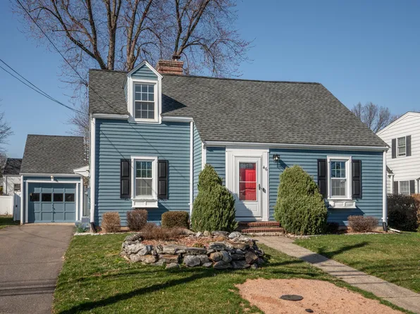 46 Crosshill Road, West Hartford, CT 06107