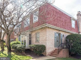 141 E St NE, Vienna, VA 22180