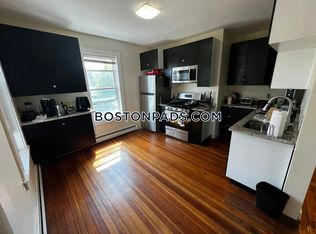 66 Pleasant St APT 1, Cambridge, MA 02139