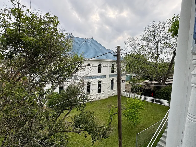 328 N Main St #B — Photo 10