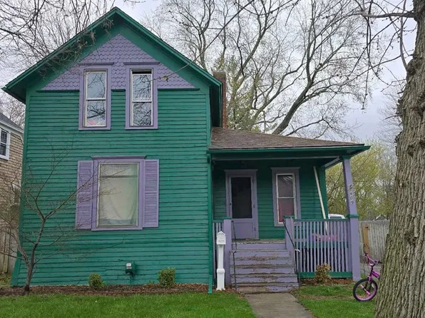 409 Caroline St, Essexville, MI 48732