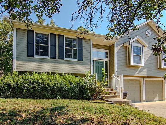 3rd image of 1116 Adams Cir