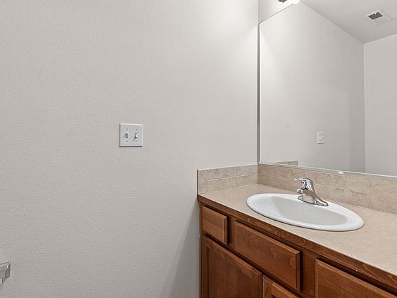 5th image of 3622 S Old Schafer Ln