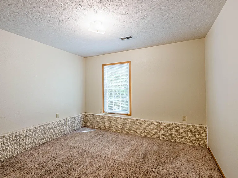 3704 N 1st St #2 — Photo 30