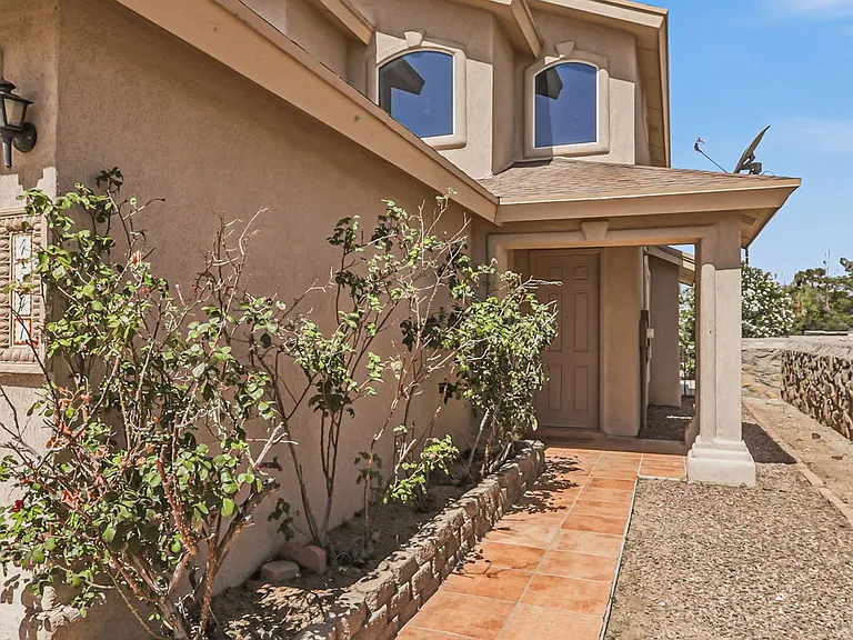 4541 Joseph Rodriguez Dr — Photo 3