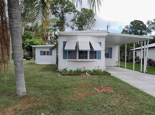 7 Quintana Roo Ln, Pt Saint Lucie, FL 34952