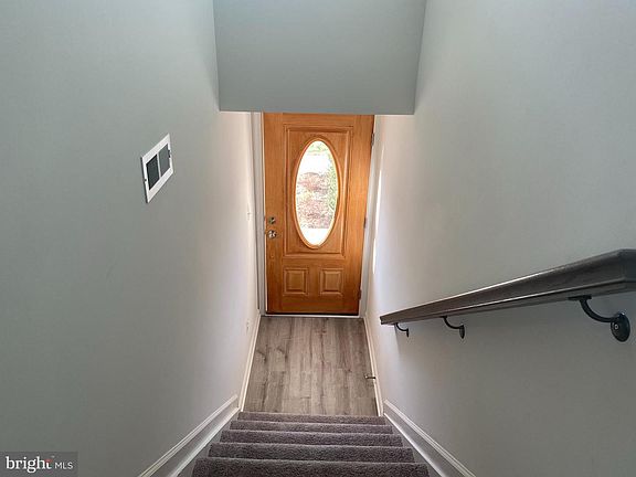 4th image of 236 Jessica Lyn Ave #7