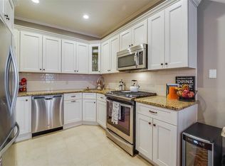 201 14th St APT 2C, Hoboken, NJ 07030