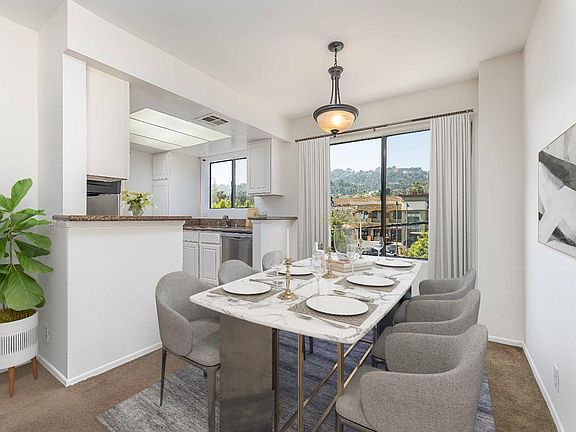3rd image of 10960 Bluffside Dr APT 206