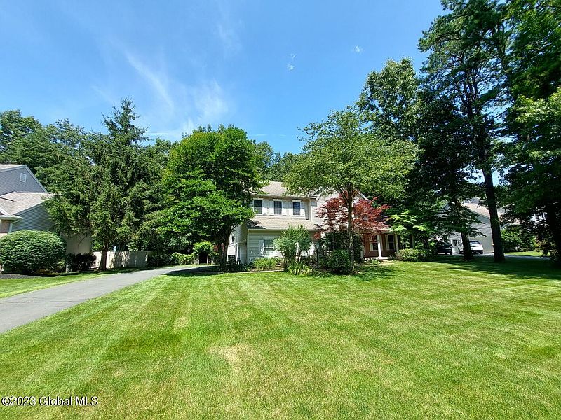5th image of 9 Tracey Court