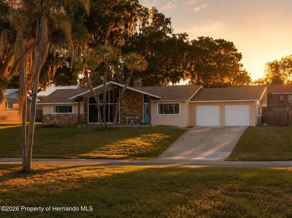 1316 Lake Ariana Blvd, Auburndale, FL 33823