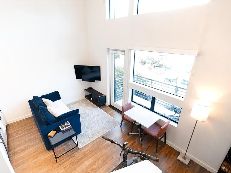 49 Navasota St #209 — Photo 13