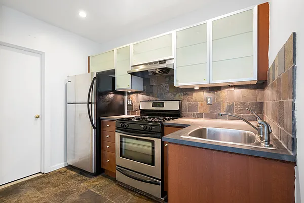 Rented by MNS | media 3