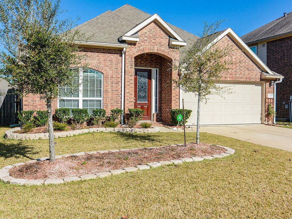 1st image of 11618 Gladesmore Ln
