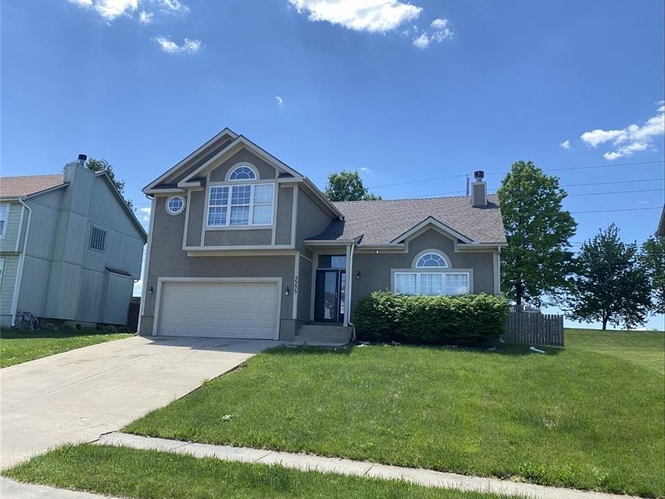 1st image of 5333 NE Holiday Dr