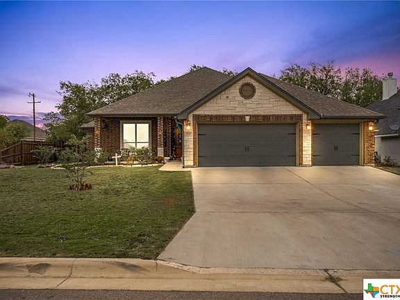 3rd image of 7414 Golden Heart Dr