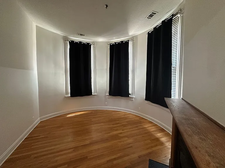 587 Cherry St #4 — Photo 8