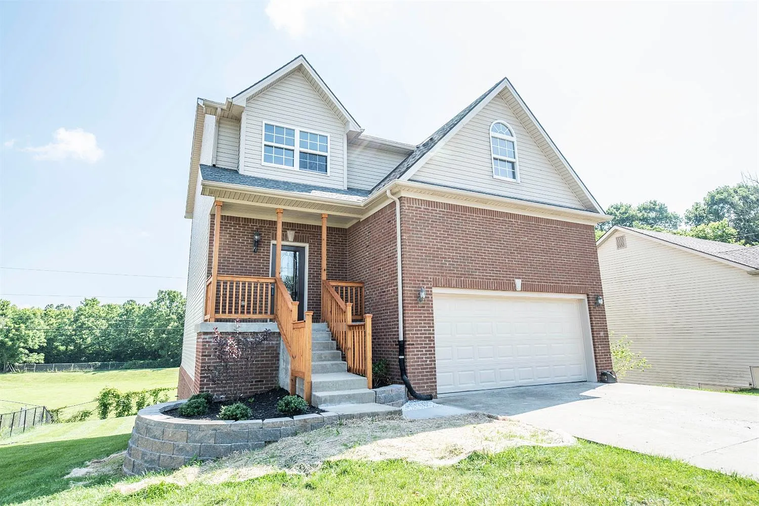 509 Perry Dr photo 1