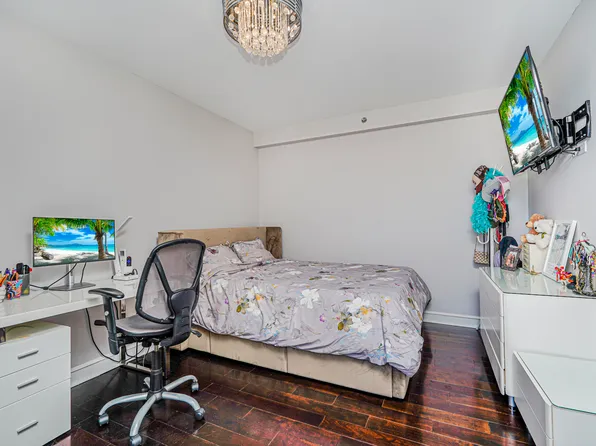 1702 Avenue Z image 36 of 40