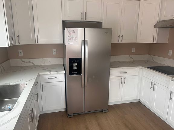 2nd image of 2887 San Anselmo Ct #3/2