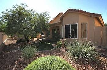5th image of 15668 W Earll Dr
