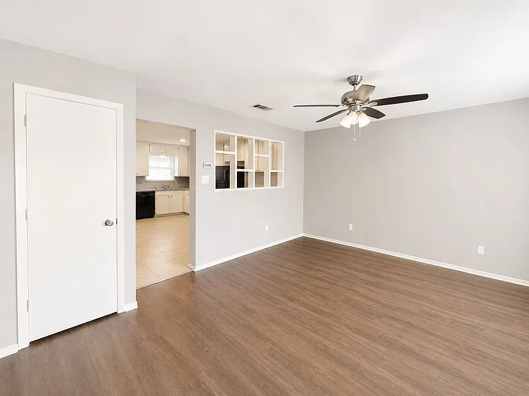 509 S Beverly St #1-4 — Photo 5