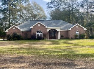 1001 Bellwood Cir, Summit, MS 39666