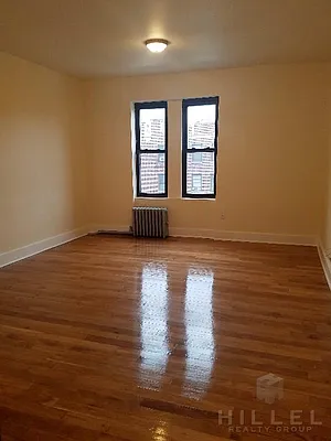 Rented by Hillel Realty Group | media 10