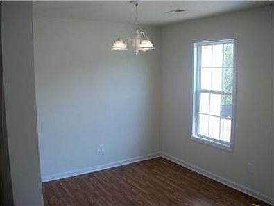 3rd image of 185 Ashbury Park Ln