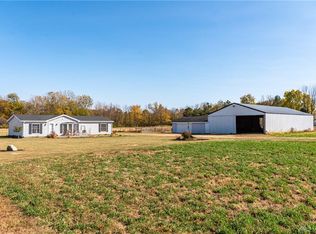 211 Friday Rd, West Manchester, OH 45382