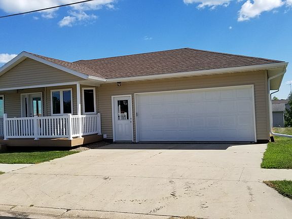 2nd image of 708 3rd Ave