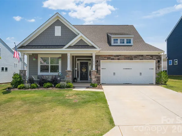 1452 Ardmore Dr, Sherrills Ford, NC 28673