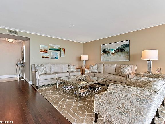 4th image of 1212 N Lake Shore Dr APT 25CS