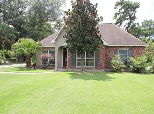 34873 Saint Regis Ct, Denham Springs, LA 70706