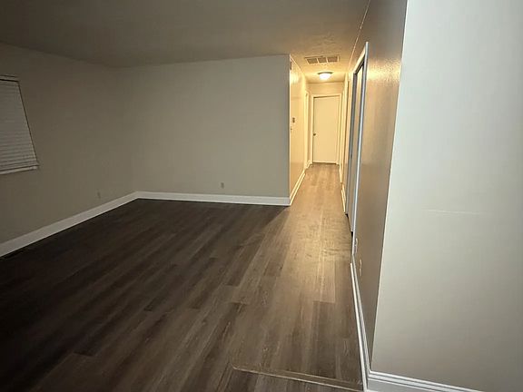 5th image of 4030 Redfern Dr