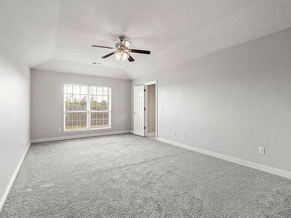5th image of 102 Apple Blossom St