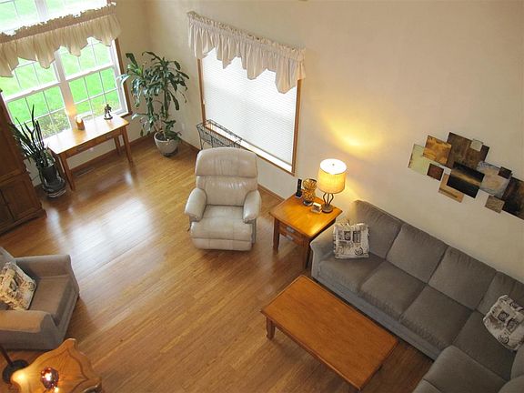 4th image of 5484 Bastian Blvd