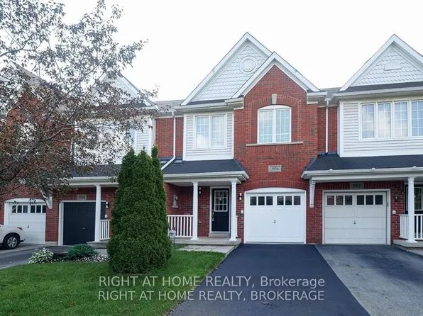 3956 Stardust Dr, Mississauga, ON L5M 8A6