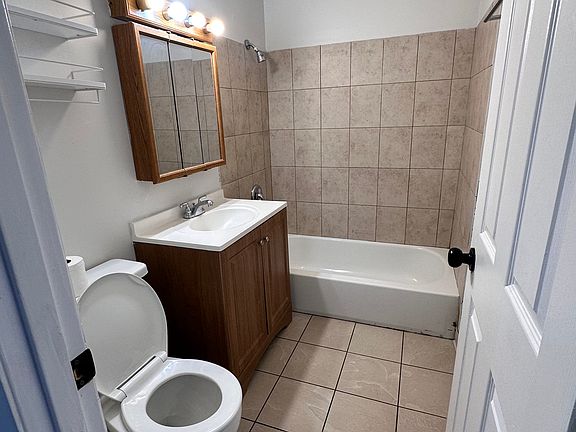 4th image of 4119 Jennifer Ln APT 3E