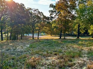 N Happy Hollow Rd, Fayetteville, AR 72701